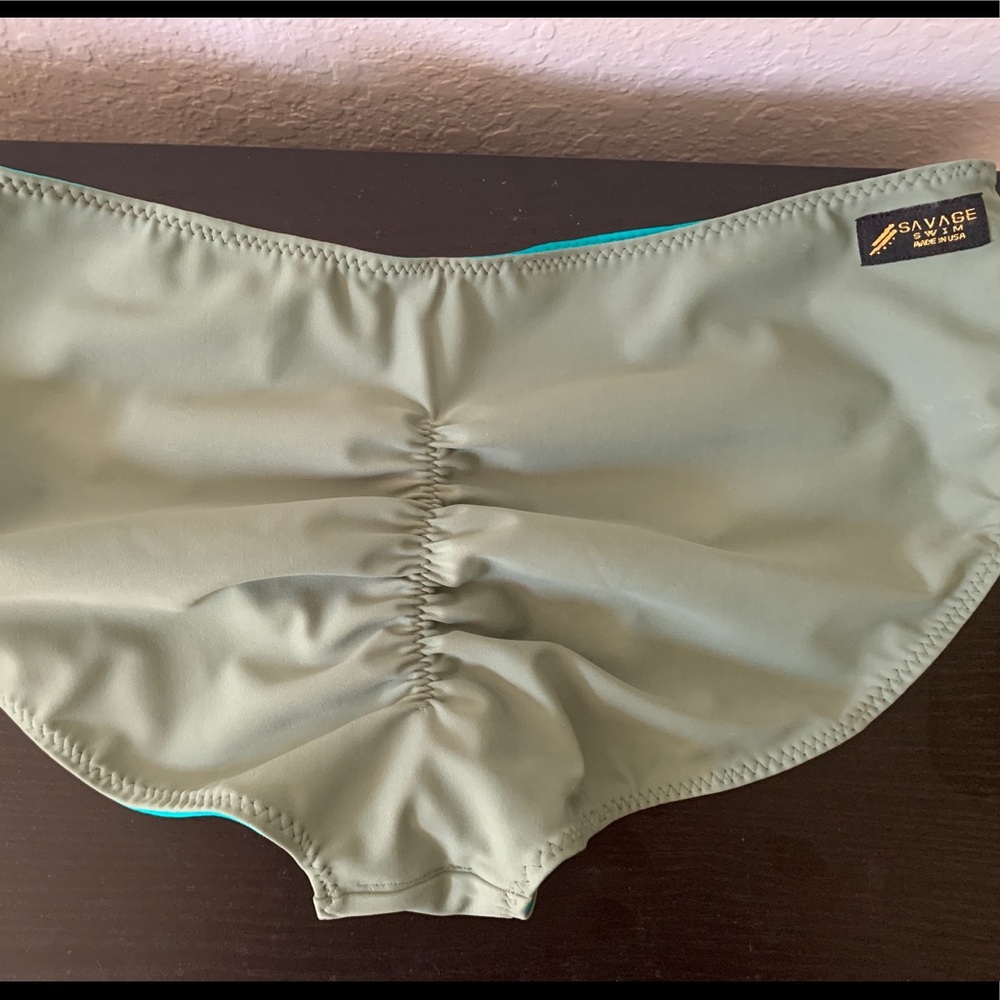 Savage Swim brand women’s swim reversible bathing suit bottom “Angie” Medium
